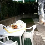 Annie Apartment *
