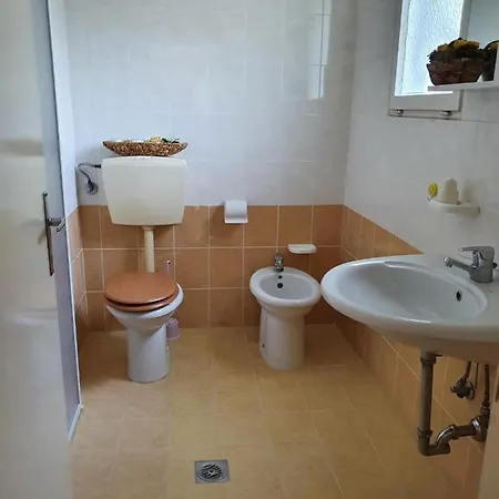 Annie Apartment *